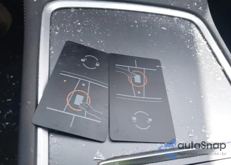 2023 Tesla Model 3 Rear-Wheel Drive z USA, uszkodzony, nr VIN 5YJ3E1EA0PF556603